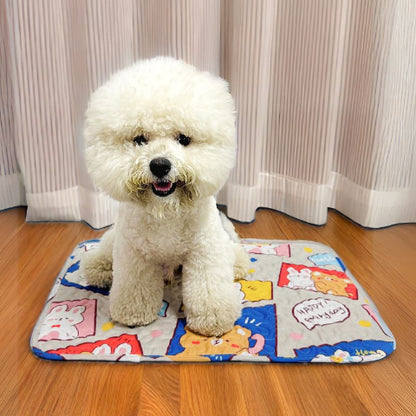 bichon assis su tapis rafraîchissant chien beige animos
