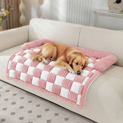 golden retriever couché sur lit canapé pour chien rose damio