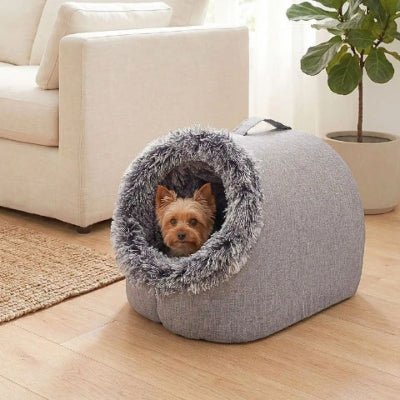 Yorkshire terrier dans une grotte pour chien Cavina bulle thermique grise