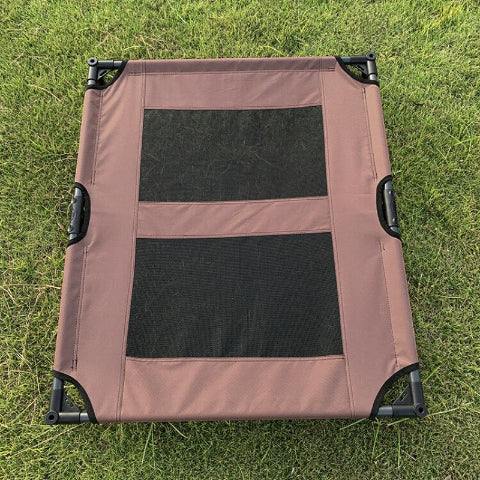 lit de camp chien sur gazon bondaflex