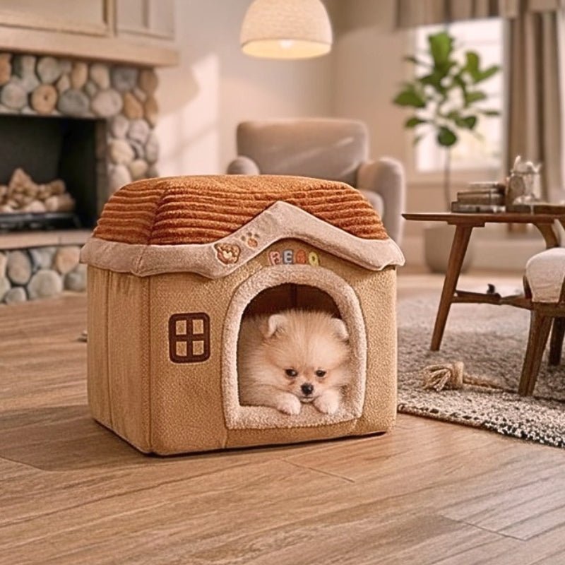 Spitz nain allongé dans une niche pour chien intérieur Cachou marron
