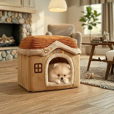 spitz nain allongé dans niche pour chien intérieur cachou marron