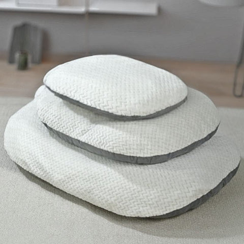trois tailles de matelas pour chien empiles nuagio